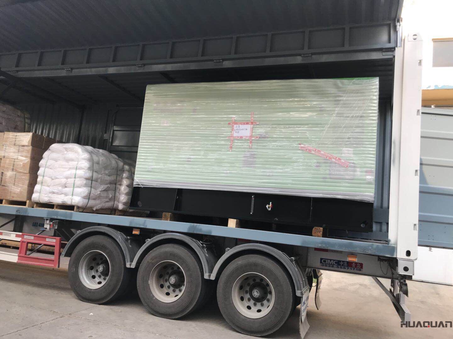 一臺HQ200GF防雨棚柴油發(fā)電機組于2018年7月3日順利發(fā)往江蘇省