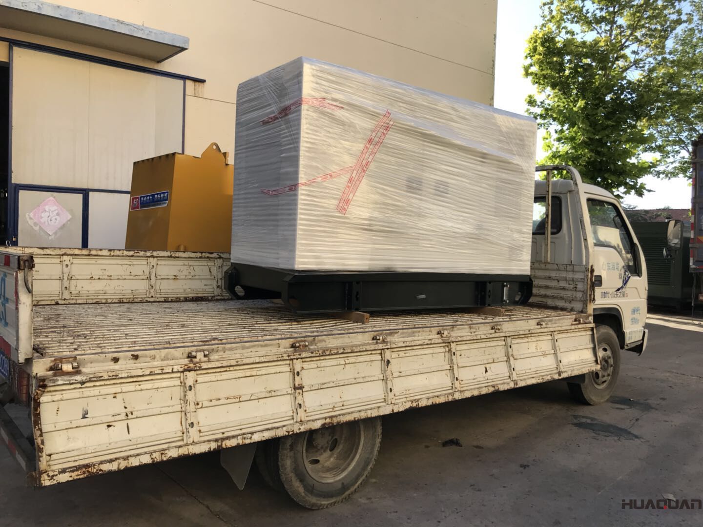  7月23號一臺HQ50GF靜音型柴油發電機組發往山東