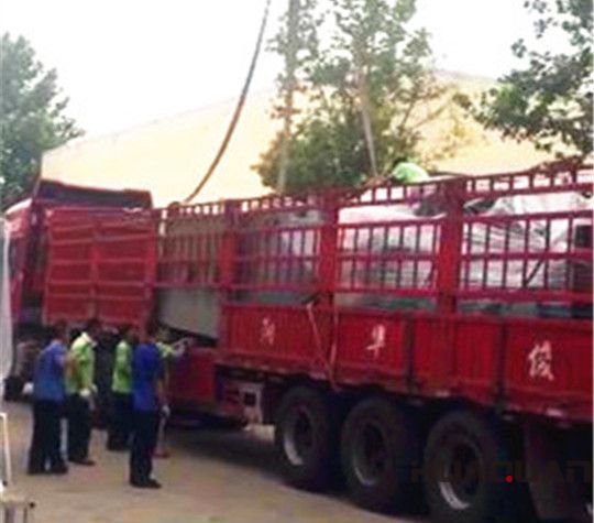 華全1200kw康明斯發(fā)電機(jī)組發(fā)貨