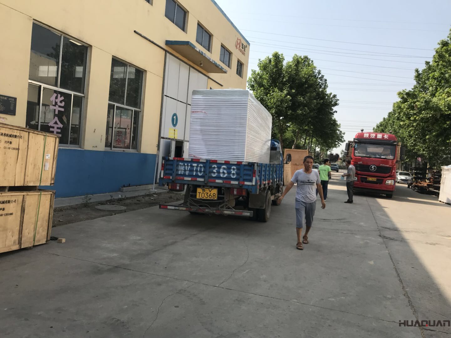 牟先生從華全動力采購的120kw和250kw四保護(hù)柴油發(fā)電機(jī)組于8月29日順利發(fā)往山東