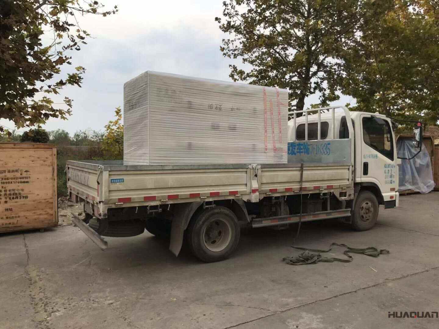 10月21日，柴先生訂購的一臺500kw自動化柴油發電機組從華全動力成功發往內蒙古