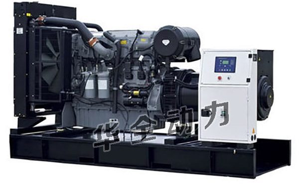 3月26日，馬先生訂購的含棚移動拖車發電機組從華全動力發往山東省